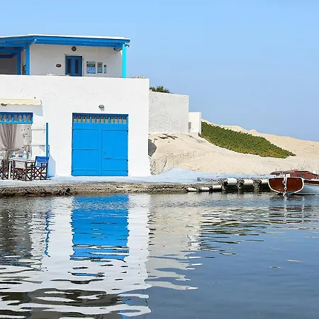 Miramare Milos Pachaina